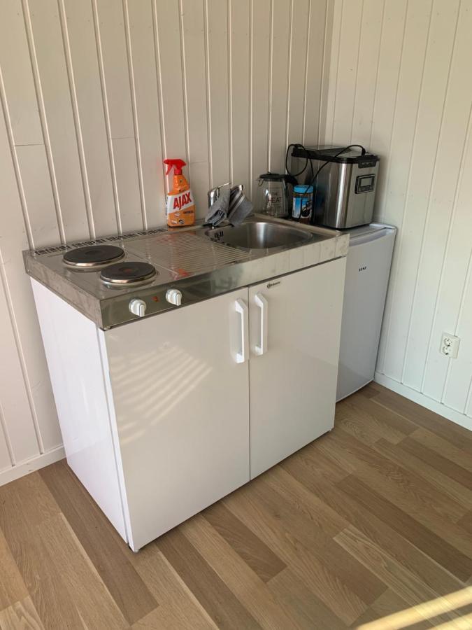 Sjarmerende Gjestehus Med Stor Hage I Sandvika Exterior foto